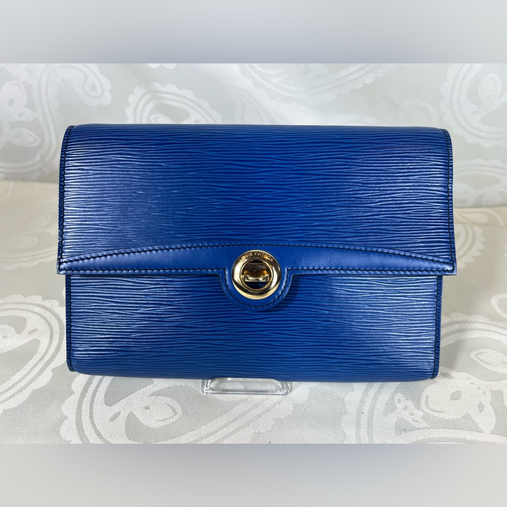 Collector’s Edition – Louis Vuitton Pochette Arche Toledo Blue